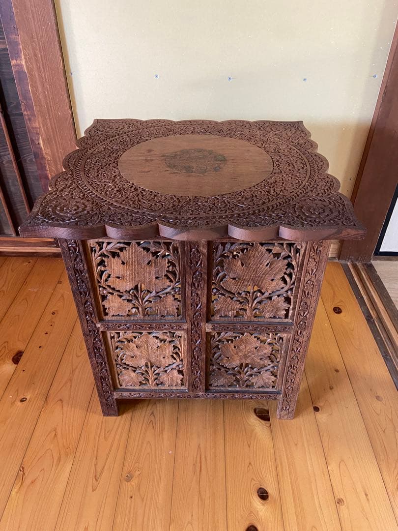 【最終価格】アジアンテイストテーブル