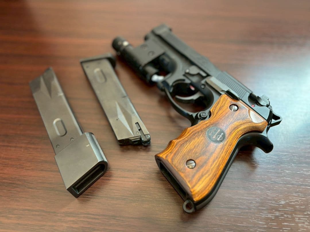 【希少】マルイ TACTICAL MASTER M92F レーザーサイト付