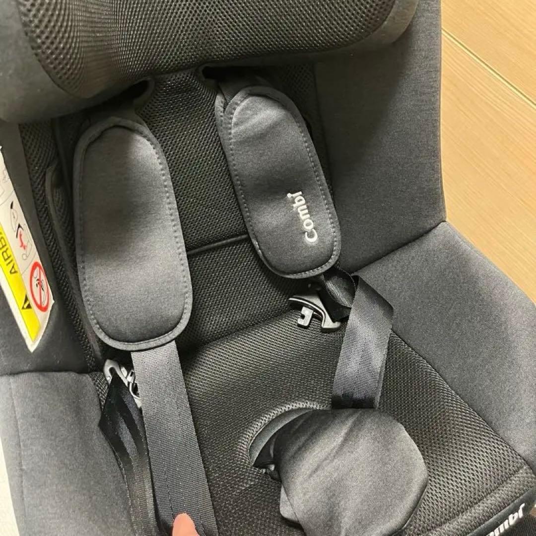 【美品】Combi チャイルドシート クルムーヴシリーズ　　R129 ブラック