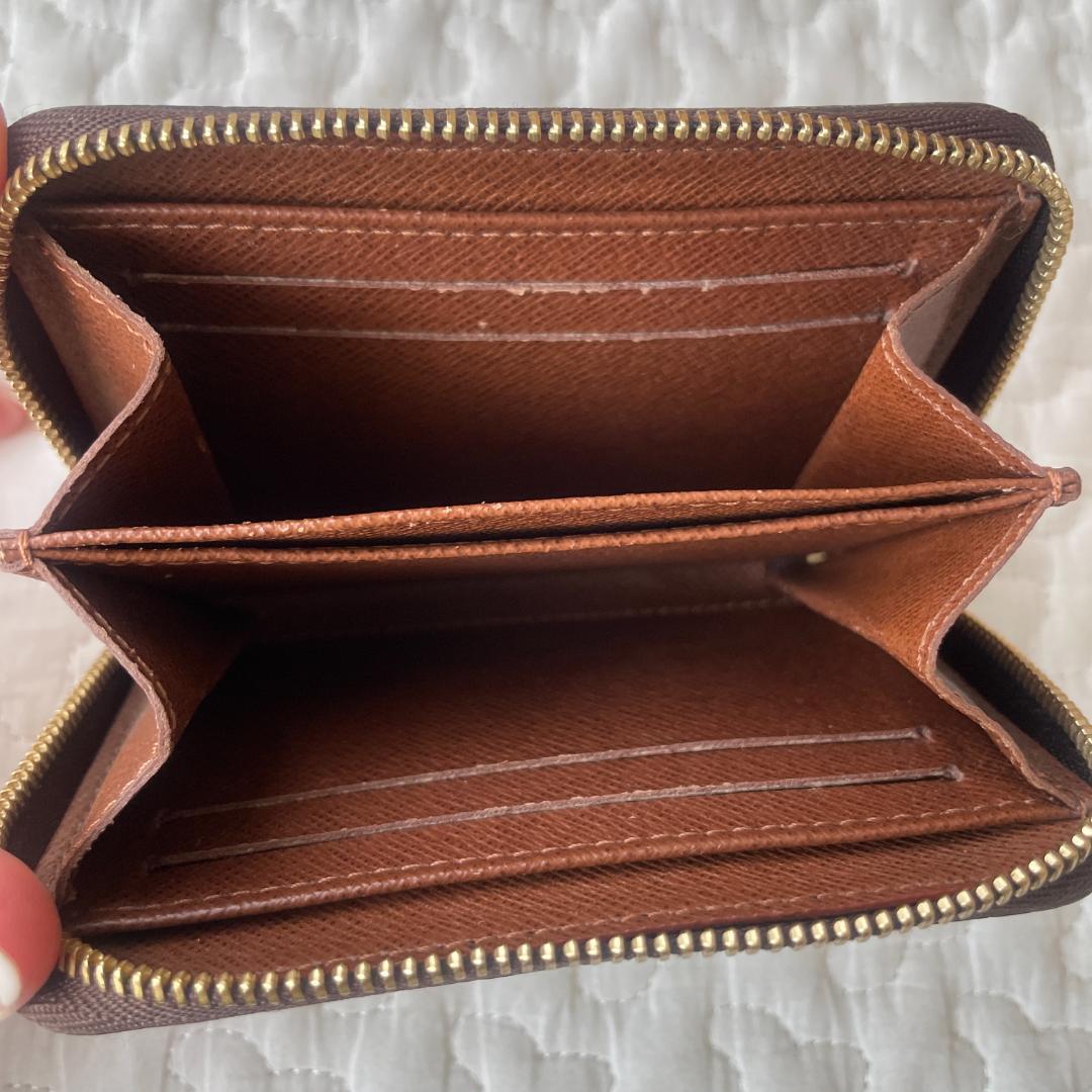 【美品】LOUIS VUITTON ジッピー パース