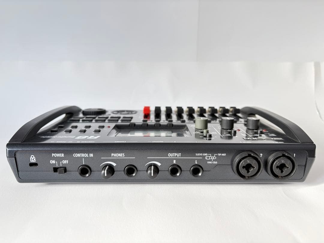 ZOOM R8 マルチトラックレコーダー　中古