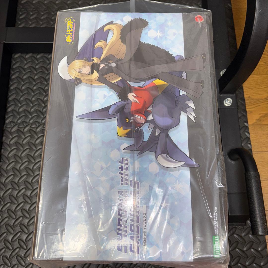 シロナ with ガブリアス 1/8スケールフィギュア　未開封