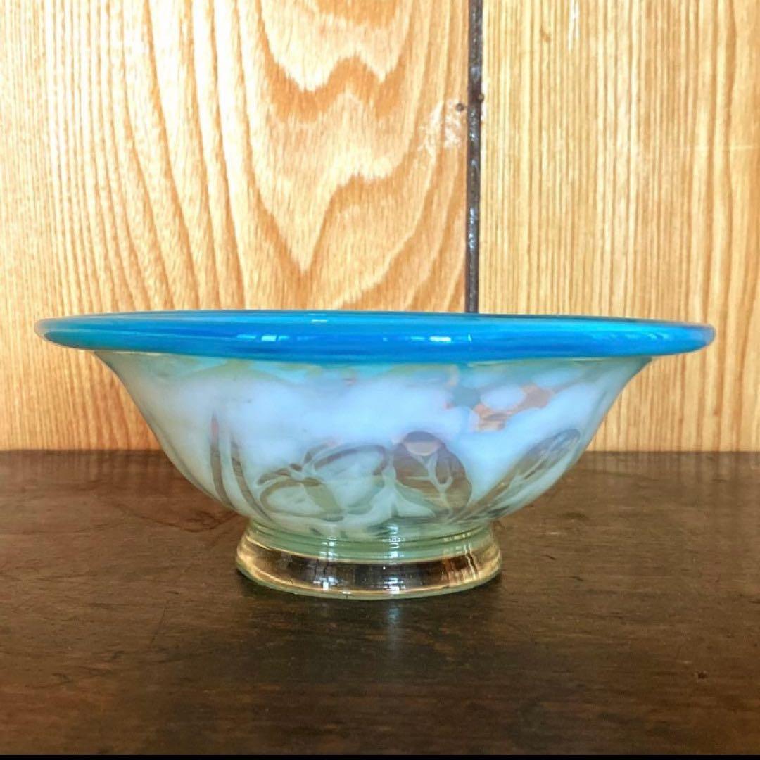 ●大正〜昭和初期 和ガラス器 氷コップ 青色縁 菖蒲に蝶文 乳白色アンティーク