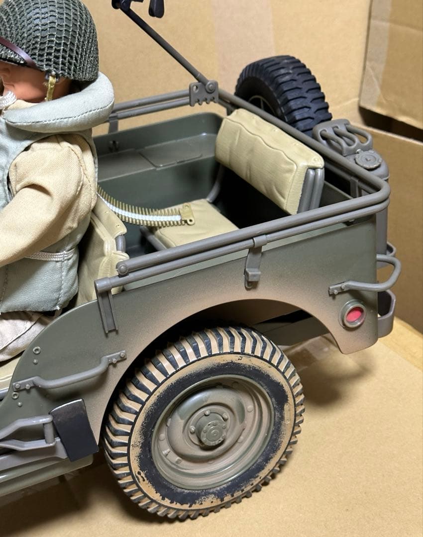 WILLYS JEEP 1/6サイズ　ジープ　フィギュア付き