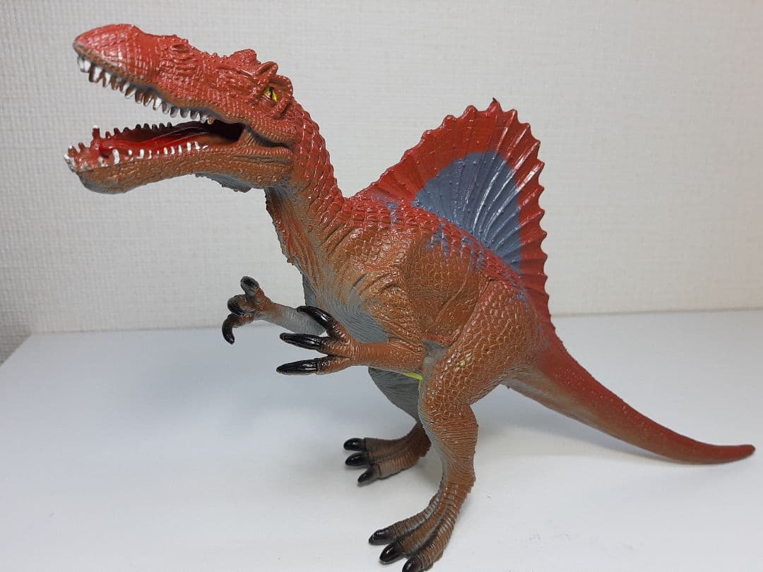 スピノサウルス★鳴くおもちゃ　サウンドザウルス★辰巳屋