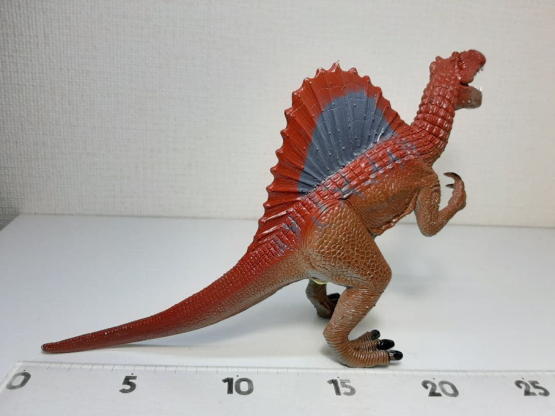 スピノサウルス★鳴くおもちゃ　サウンドザウルス★辰巳屋