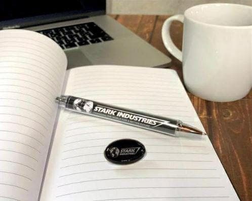 スターク・インダストリーズ　ＴシャツサイズＭ セット 非売品ノベルティ付