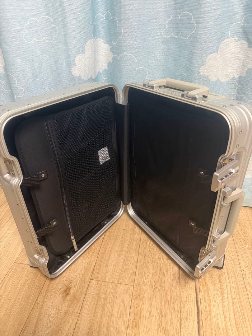 美品‼️ メルセデス・ベンツ 32L 機内持ち込み 4輪 TSAロック/非売品