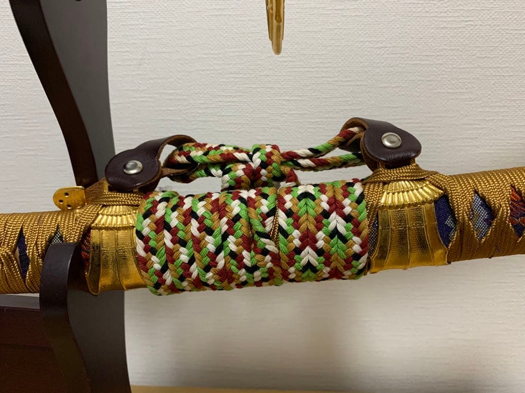 【特選模造刀/金彩拵】日本刀 太刀 超超薄刃 美しい刃文 儀礼 儀式 威光 樋入