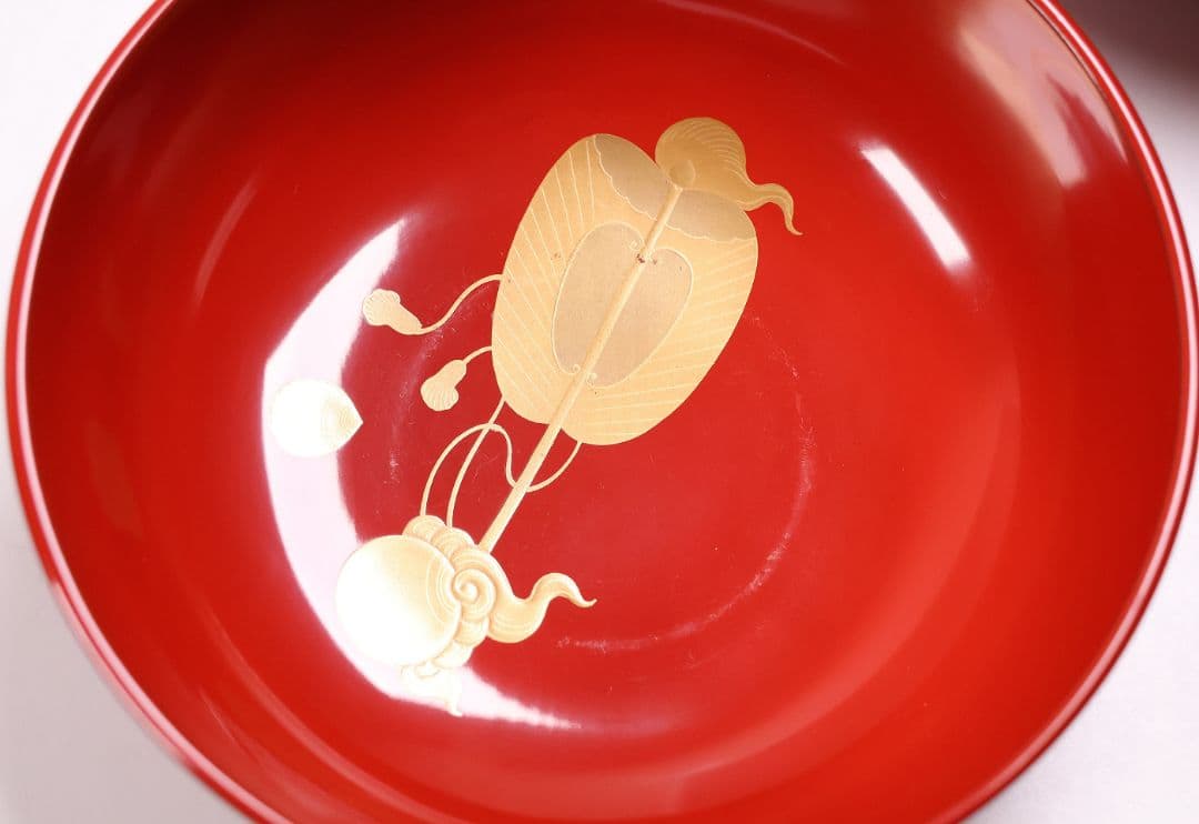 【CM361】輪島塗 宝尽くし金蒔絵 朱塗椀 三客 小槌 軍配 霊芝 木製漆器