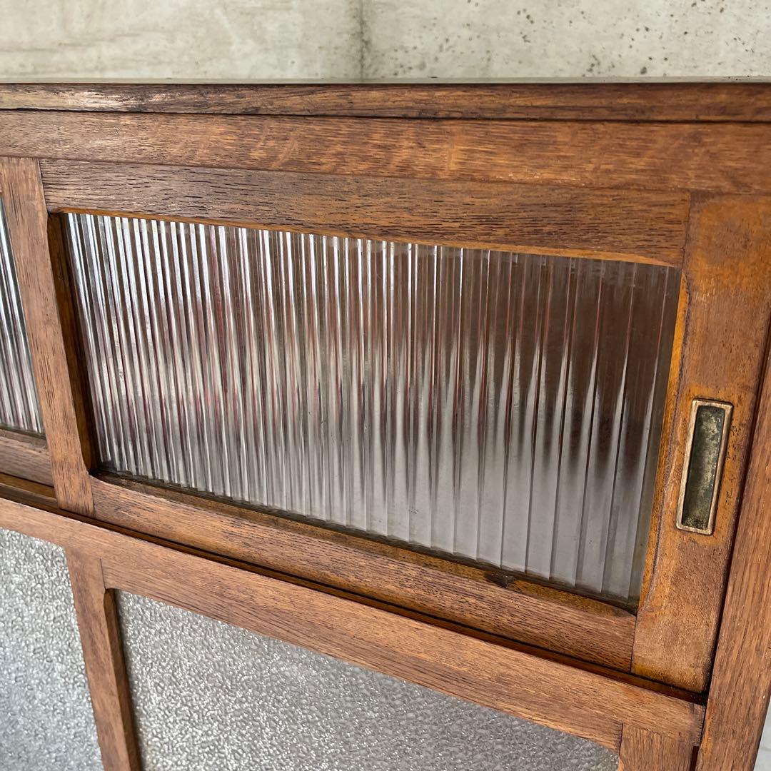 昭和レトロ　食器棚　置き台付き　希少な棚　ダイヤ&モールガラス　戸棚