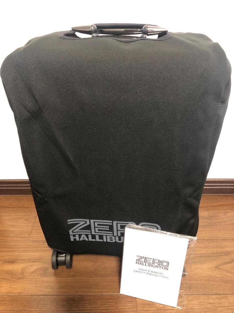 定価495,000円ゼロハリバートン　カーボンファイバー　キャリーケースUSA