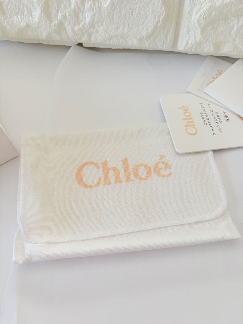 Chloé クロエ　ホワイトレザー三つ折り財布　スモールトリフォールドウォレット