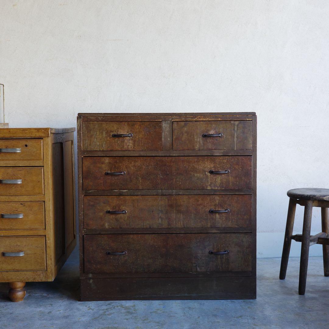 レトロな整理箪笥　チェスト　引出し