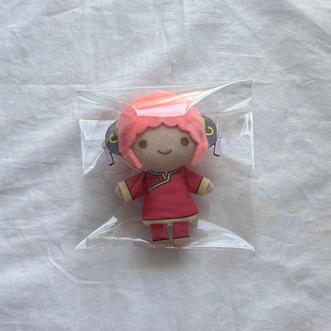 神楽　銀魂　サンリオ　ぬいぐるみ　指の上シリーズ