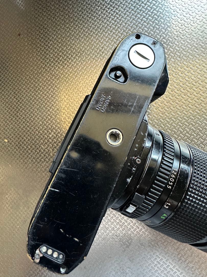 Canon AE-1P ブラック＋135mm F2.8 実用セット　光学キレイ