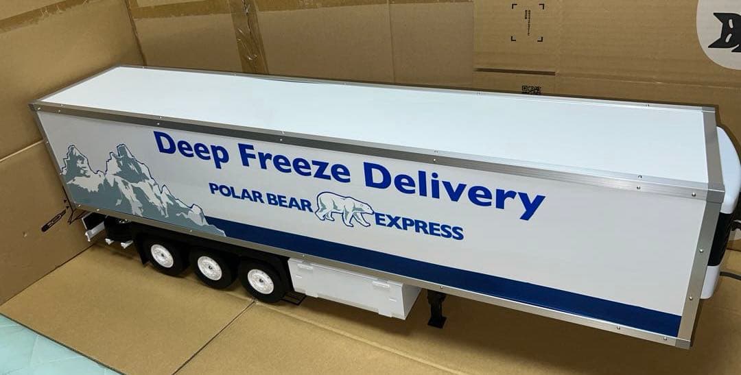 タミヤ 1/14RC 3軸リーファー・セミトレーラー 新品組み立て塗装済 値下中