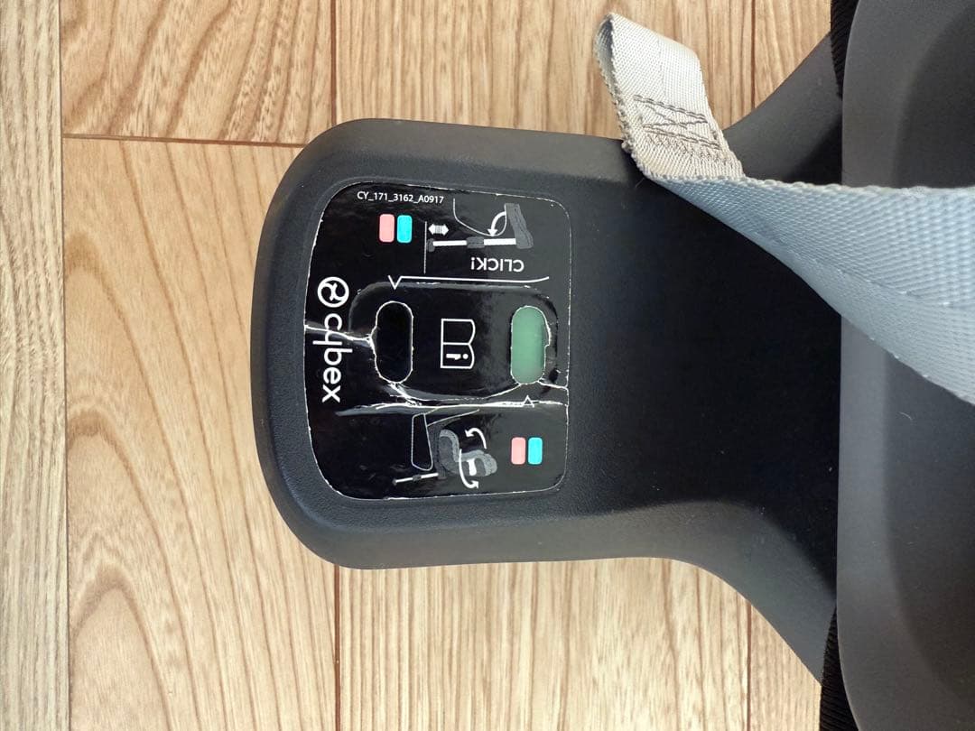 たろ　Cybex シローナS i-size ブラック チャイルドシート