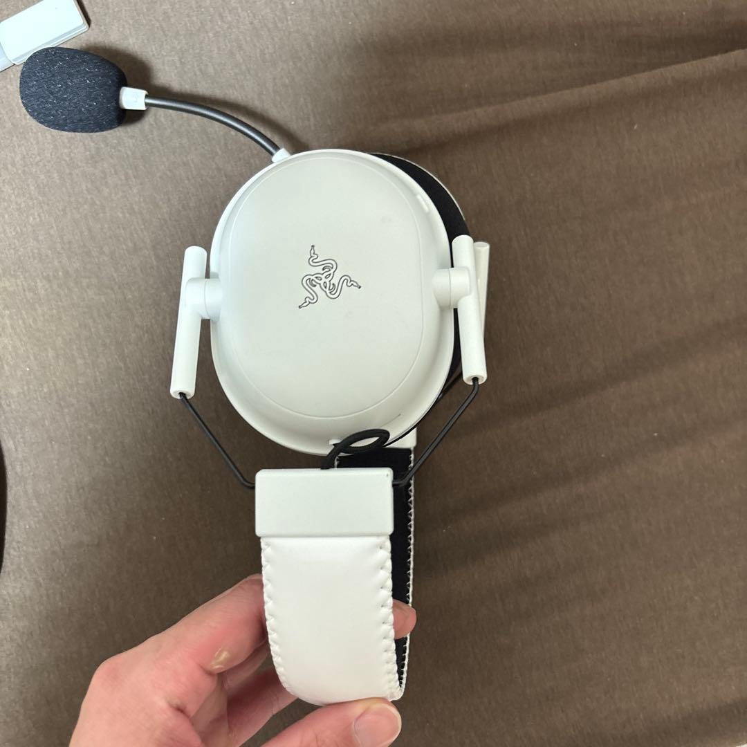 ヘッドホン Razer BLACKSHARK V2 PRO WHITE EDITION