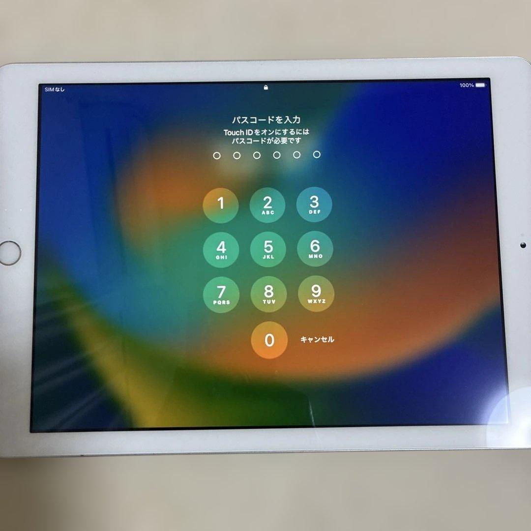 Apple iPad 第五世代2017年モデルシルバー