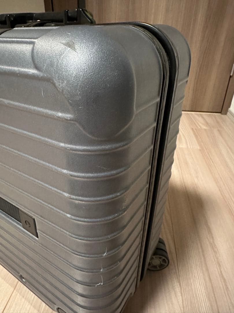 【リモワ】サルサ　TSAロック付きグレーキャリーケース