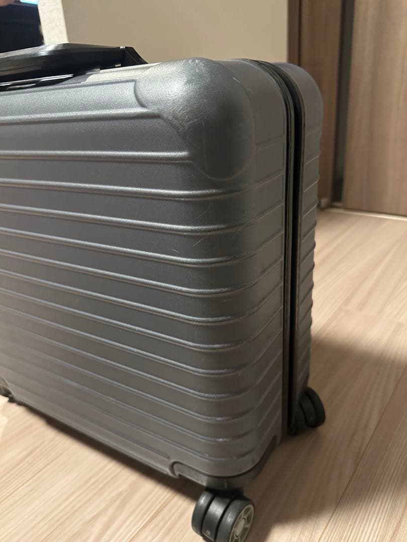 【リモワ】サルサ　TSAロック付きグレーキャリーケース