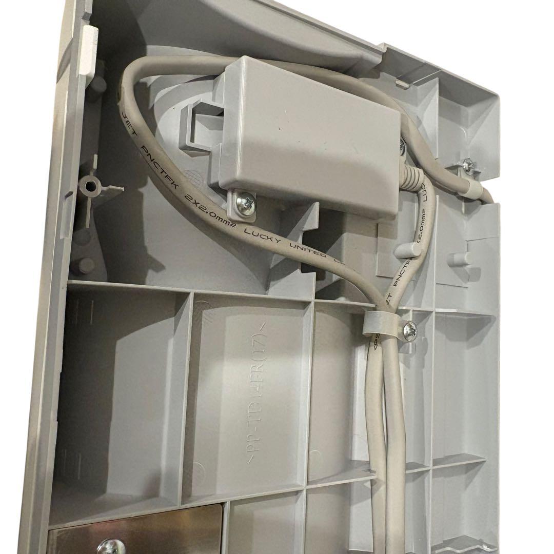 ［アラジン］脱衣所暖房機人感センサー付 ADH-G1201(W)ホワイト 極美品