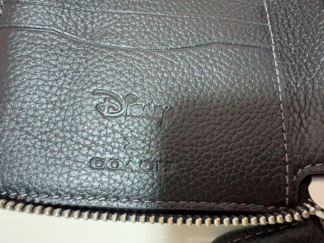 【新品・正規品】 コーチ 2つ折り財布 2025年Disneyコラボ