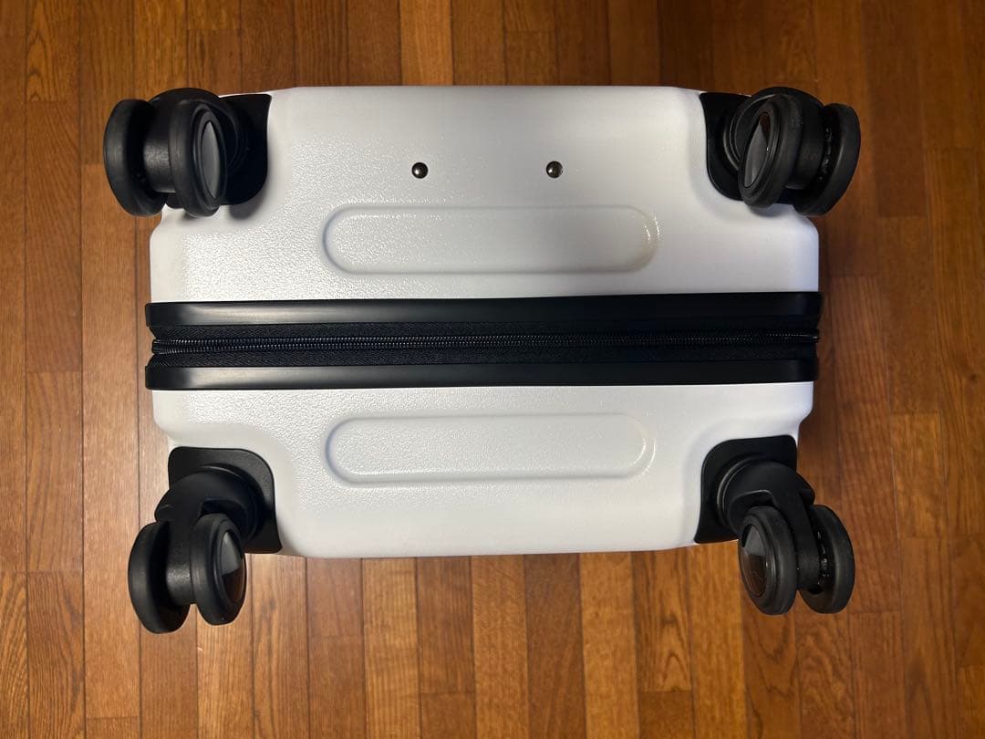 ファミペイオリジナルスーツケース ファミリーマート キャリーケース　レア