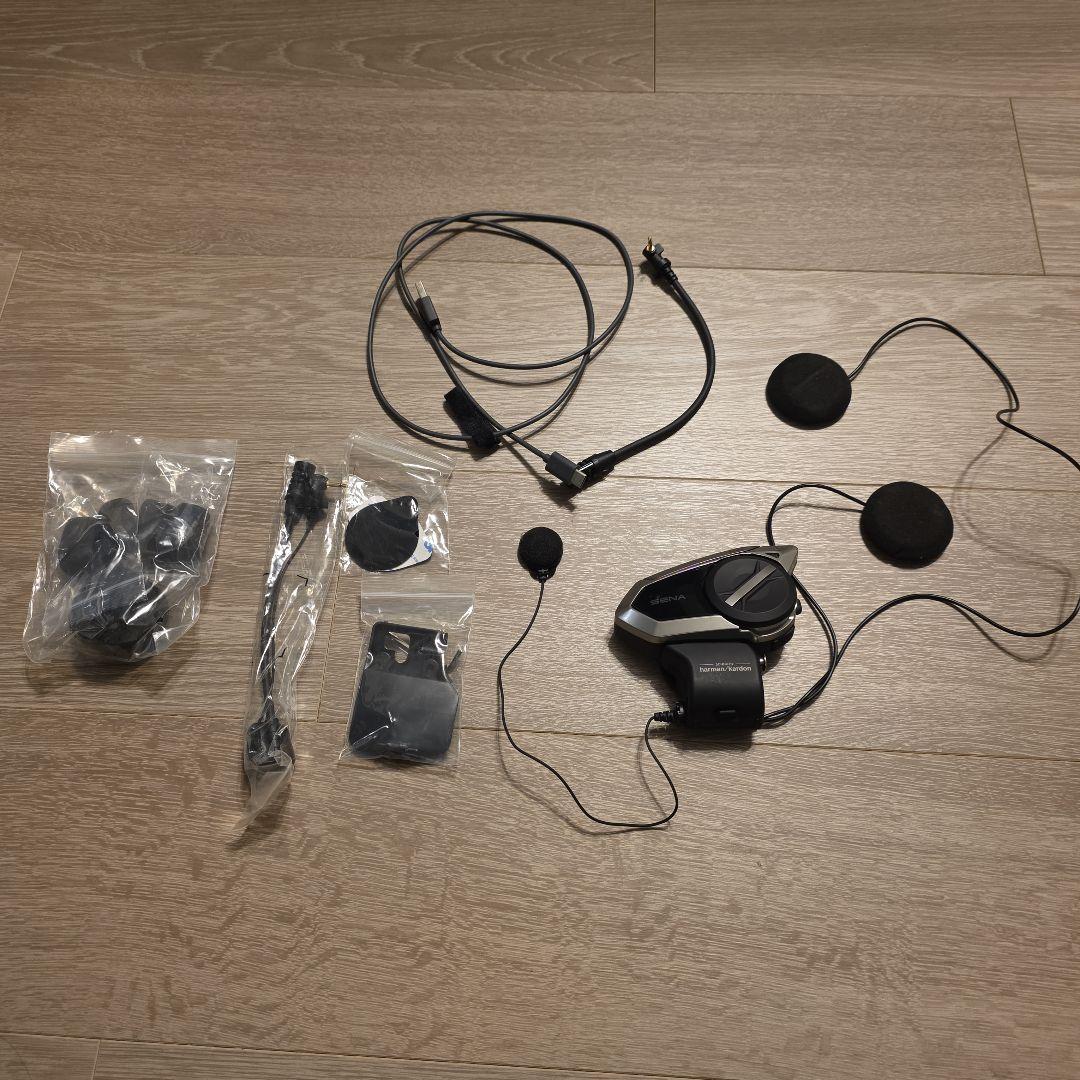 SENA 50S（モデル：SP113）バイク用インカムです