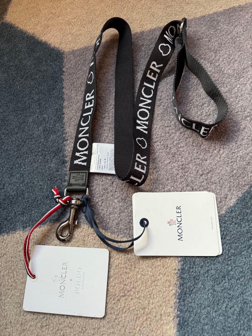 MONCLER ナイロンリード 黒