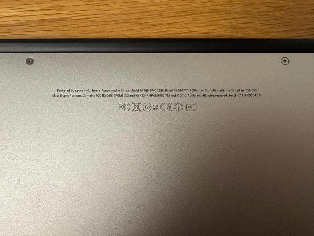 Apple MacBook Air 11インチ　充電器付き