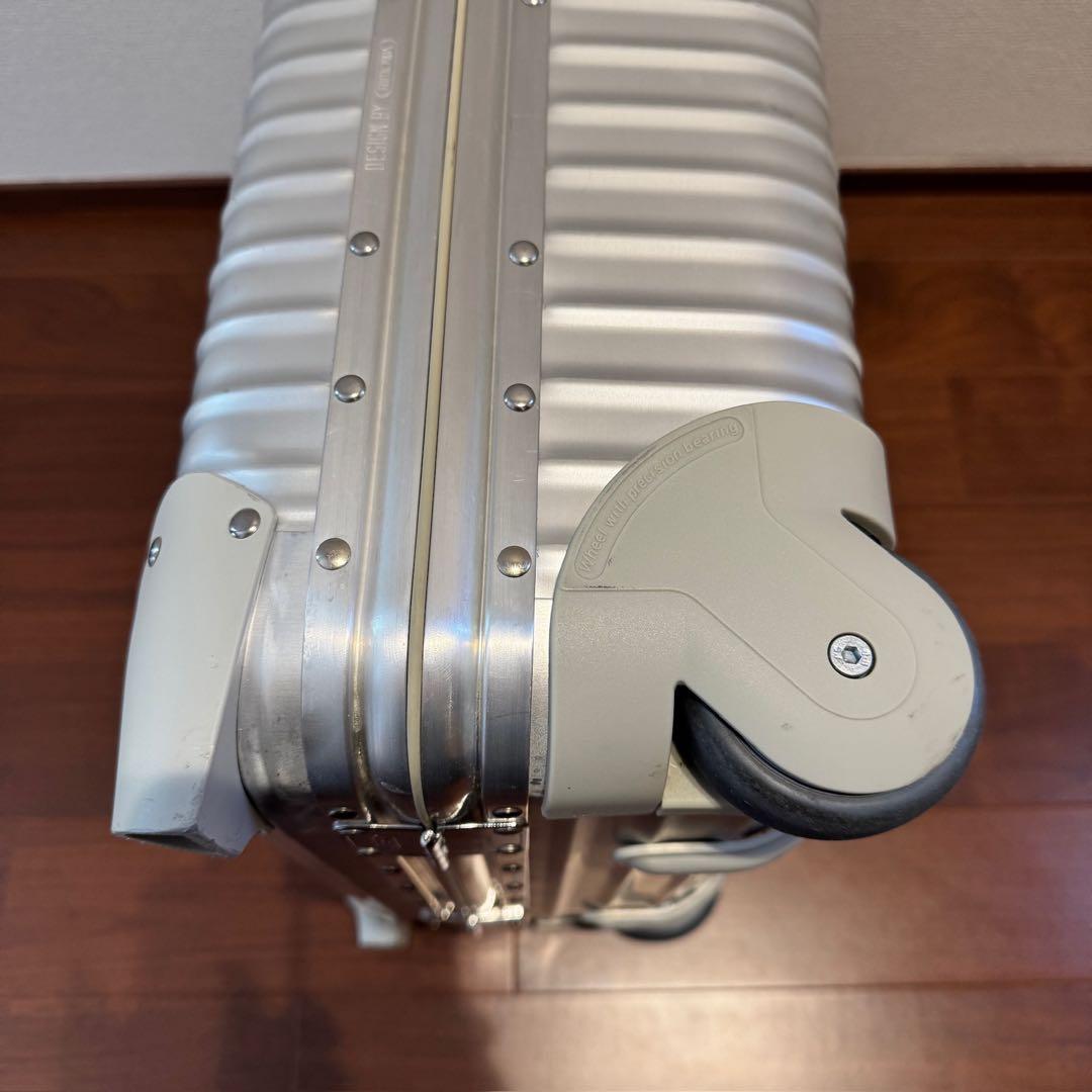 リモワ トパーズ 28L 機内持ち込み 2輪 ビジネストローリー 青ロゴ　美品