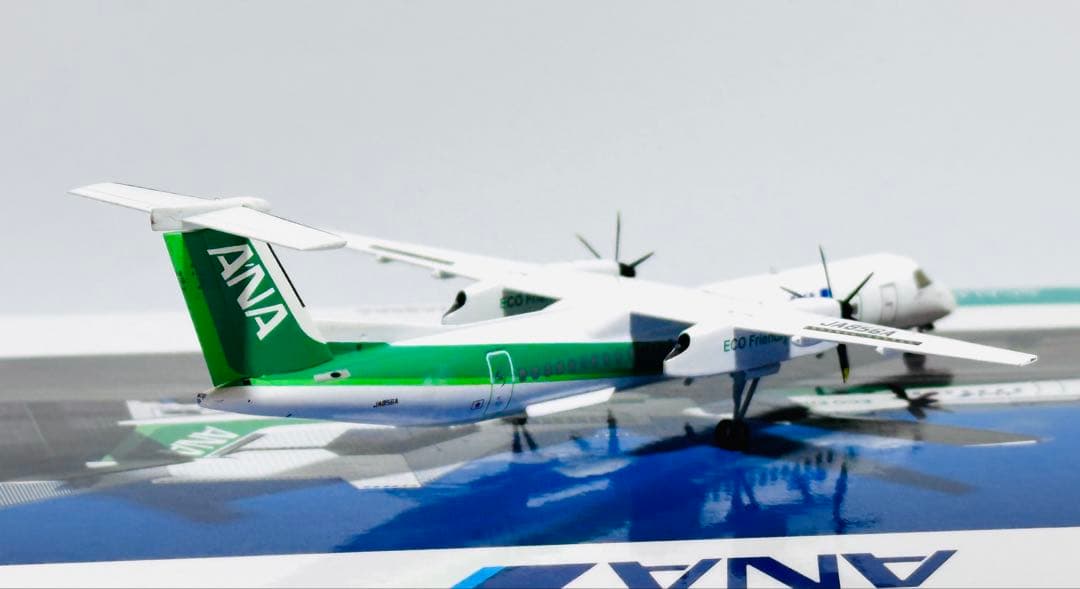 全日空商事 1/200 DHC-8-400 ANA Eco Bon