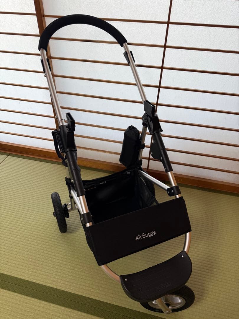 値下げしました【美品】AirBuggy エアバギー　ブラック ペットカート