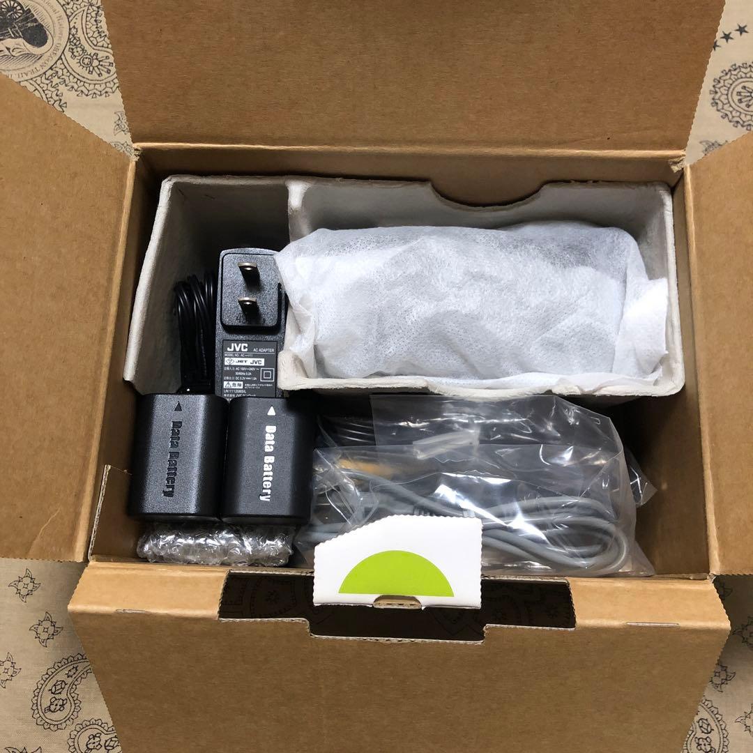 極美品 JVC Everio GZ-E265 バッテリー2個付 ビデオカメラ