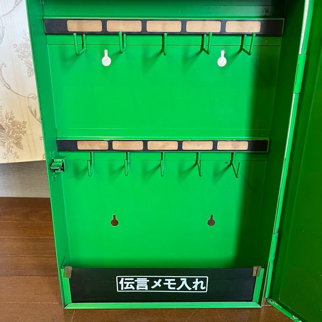 【アンティーク】スチール製 鏡付き 鍵保管庫 キーボックス ノベルティ 古道具