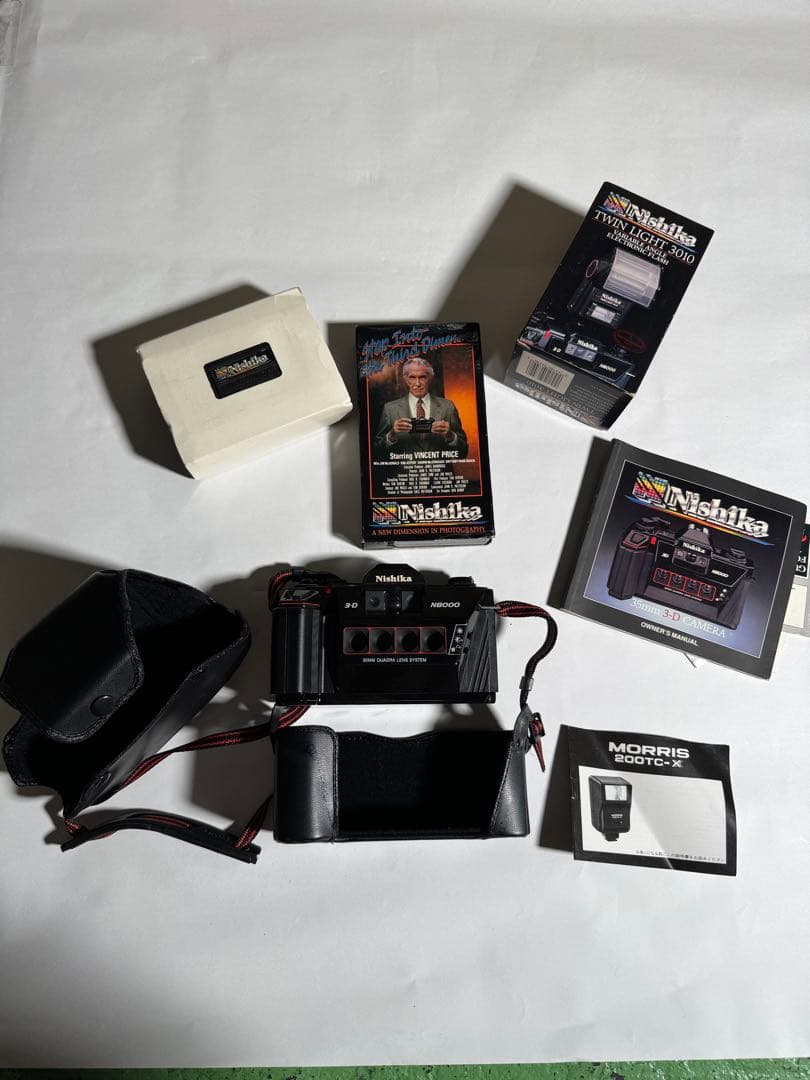 Nishika N8000 3D カメラ マニュアルビデオ ストロボ付き