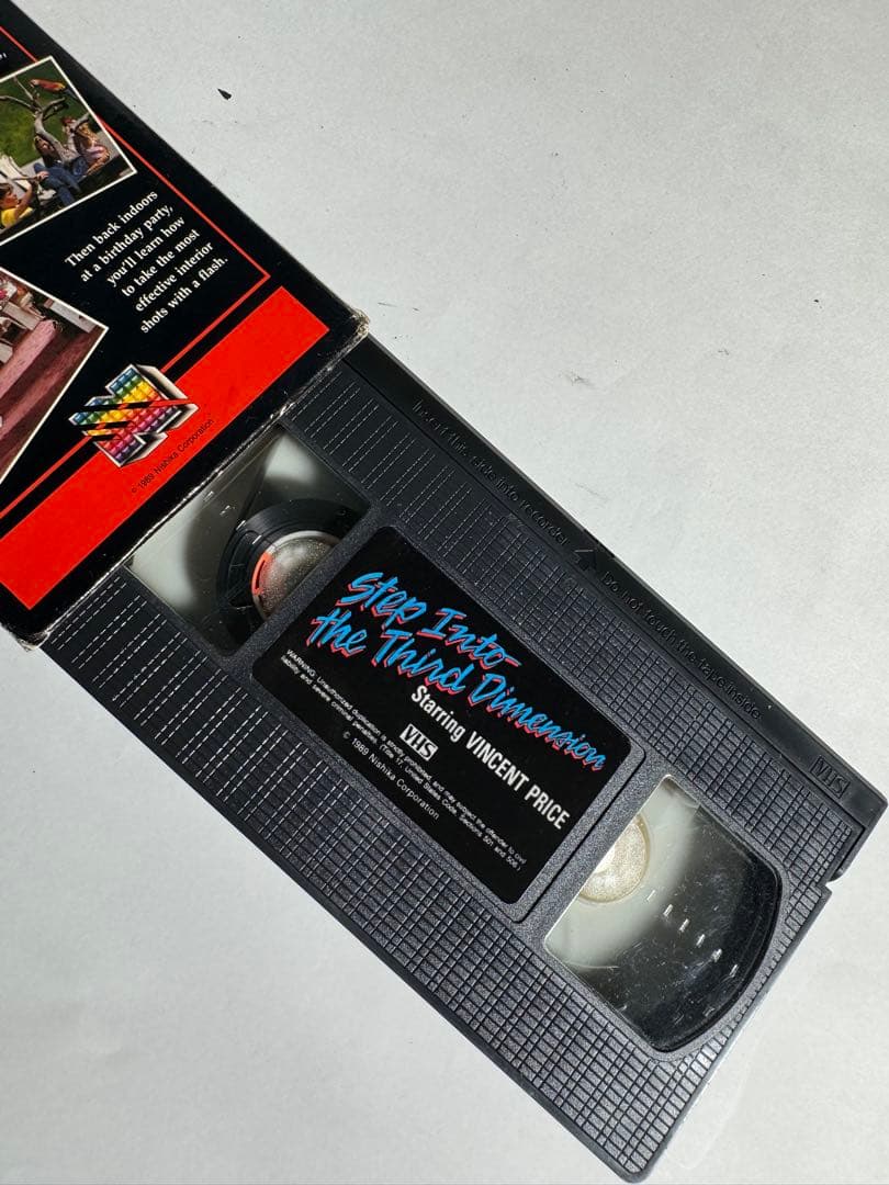 Nishika N8000 3D カメラ マニュアルビデオ ストロボ付き