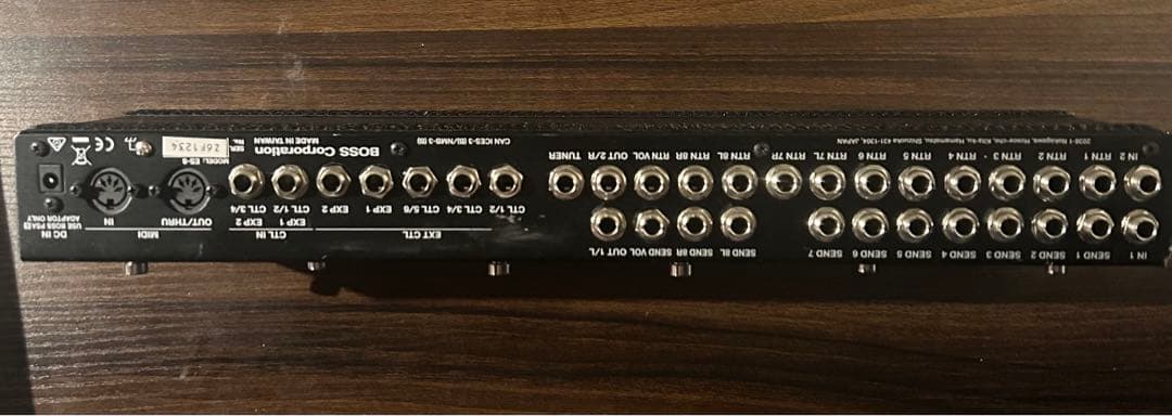 BOSS エフェクトスイッチングシステム ES-8