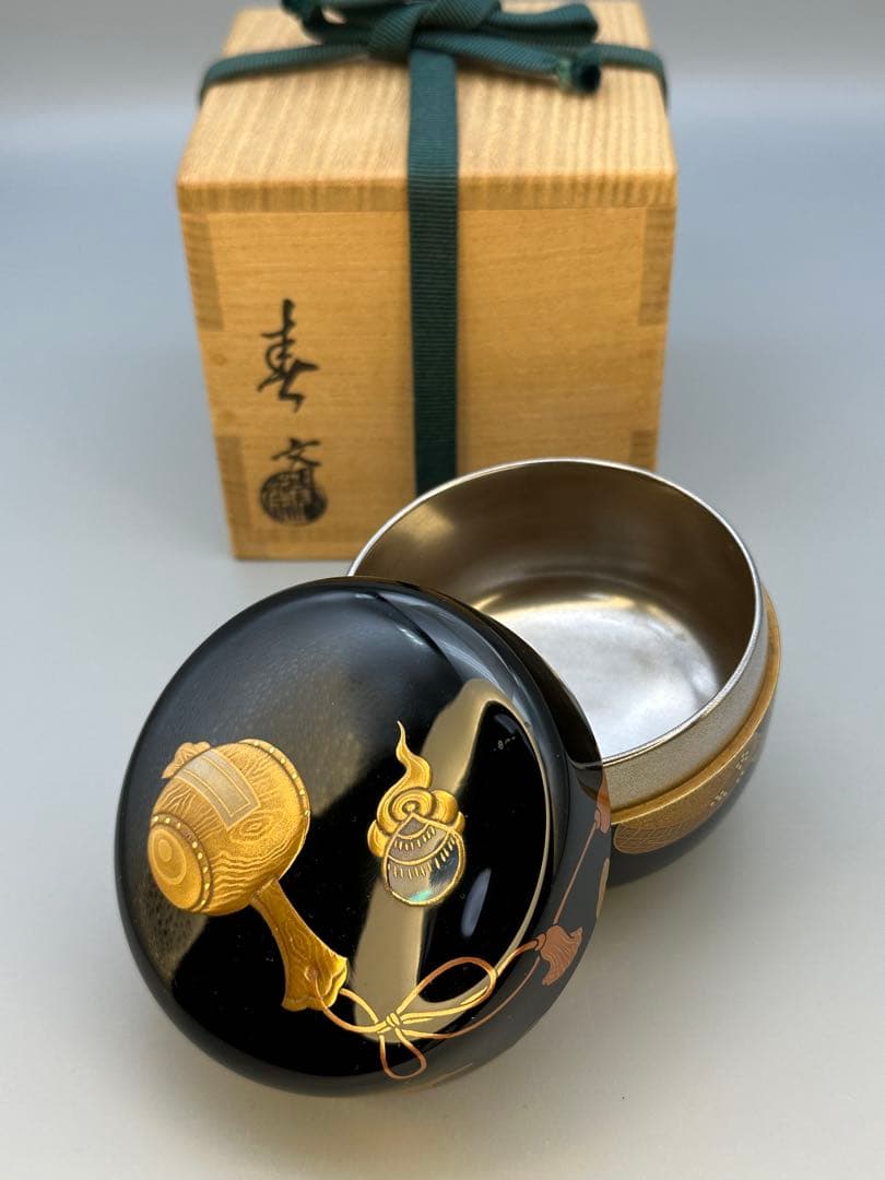 茶道具　棗　前端春斎　宝尽し蒔絵