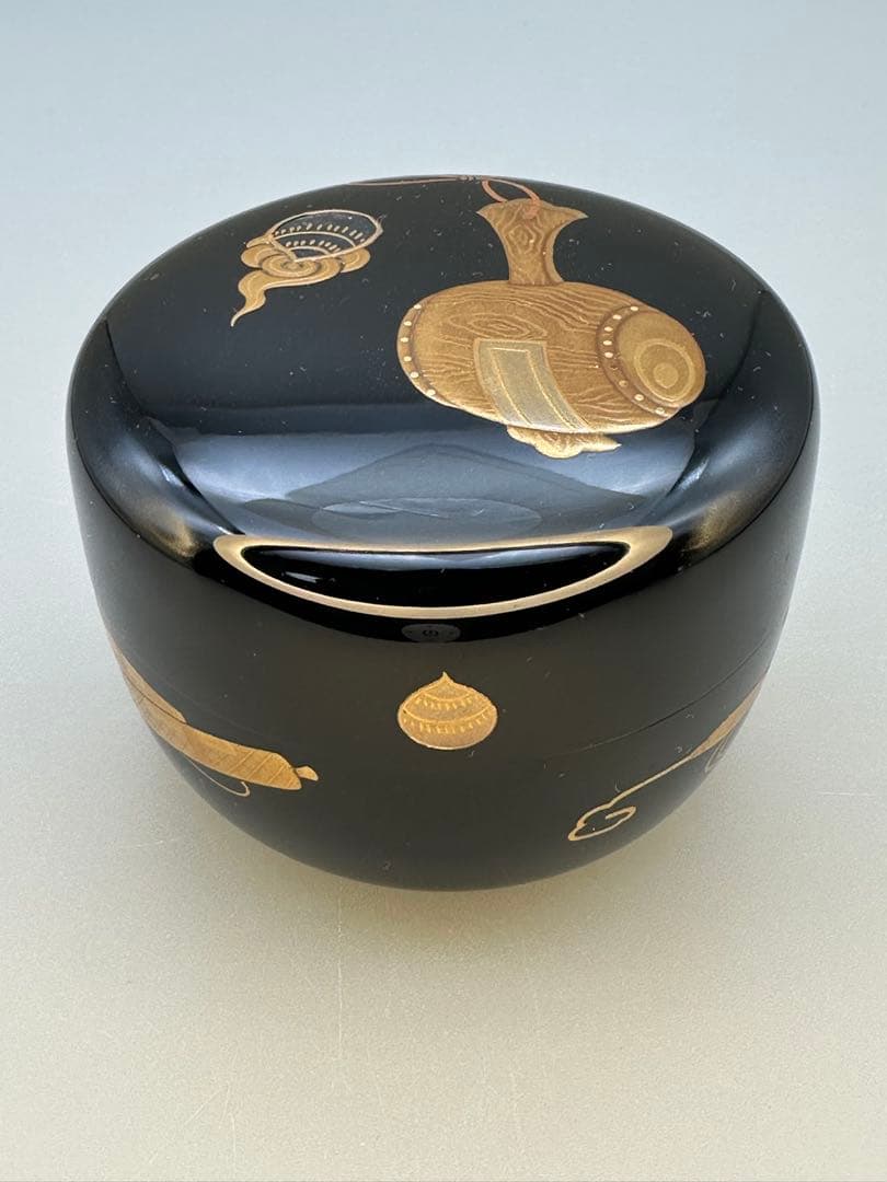 茶道具　棗　前端春斎　宝尽し蒔絵