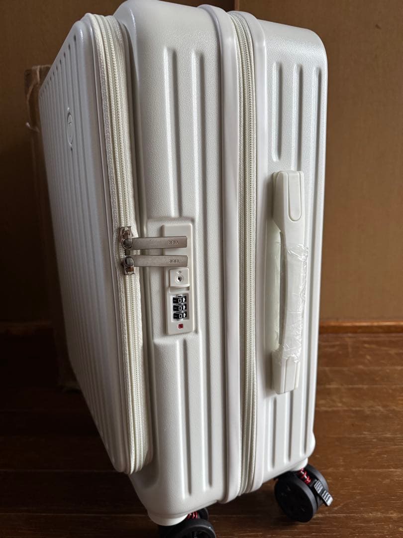 スーツケース 前開き拡張型ドリンクホルダー　キャスターストッパー付きSサイズ