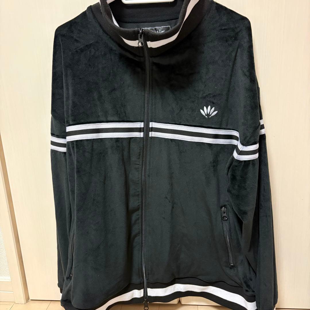 ラトルトラップ マイキー幼少期ベロアトラックジャケット