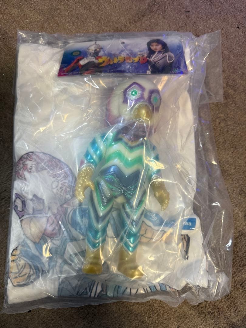 M1号 平成シリーズ ウルトラセブン ガッツ星人 蓄光成型 /