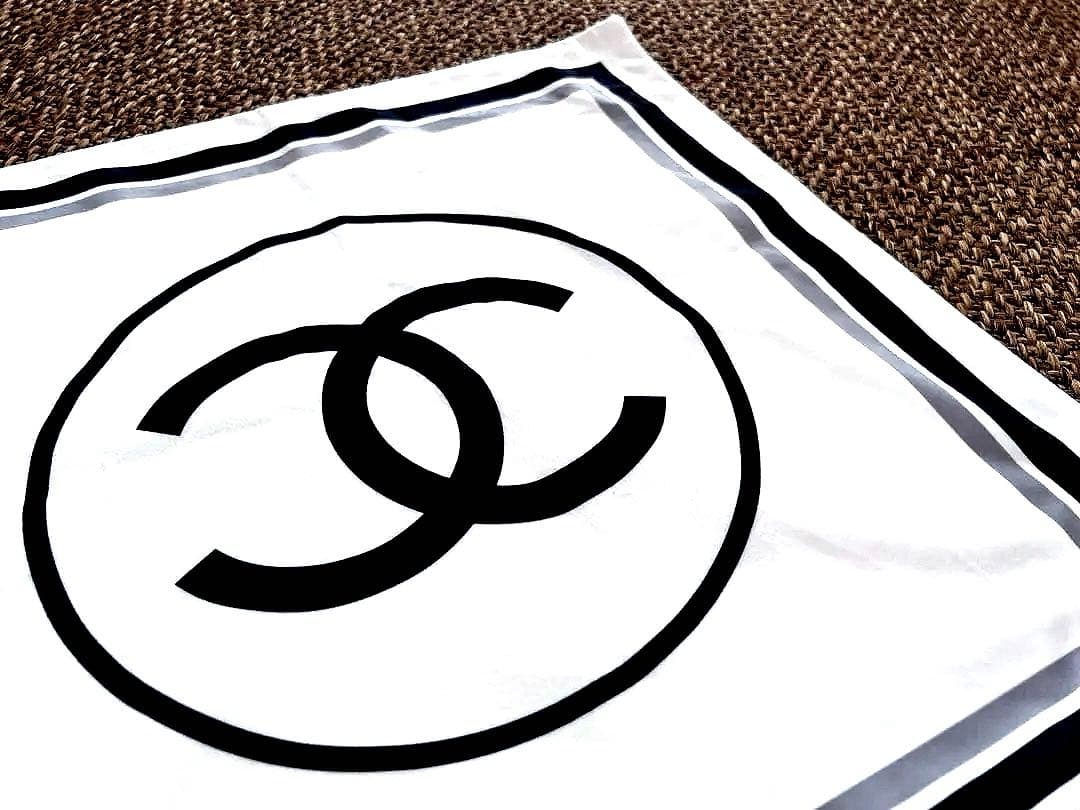CHANEL クッションカバー　ノベルティ