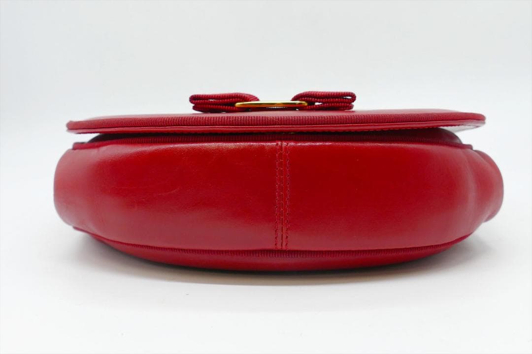 [3393]　＊サルヴァトーレフェラガモ＊　ショルダーバック　赤　ポーチ