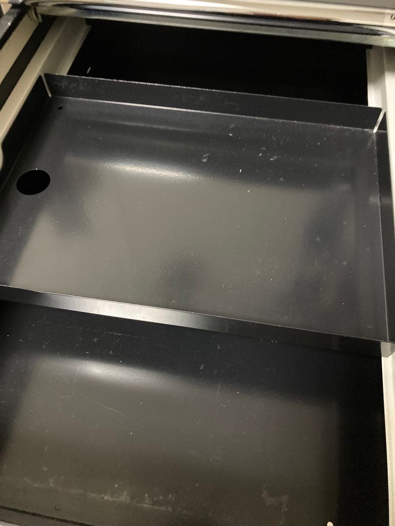 値下げ！スイスUSM社のモジュラー収納システムシリーズ　美品ブラックのワゴン