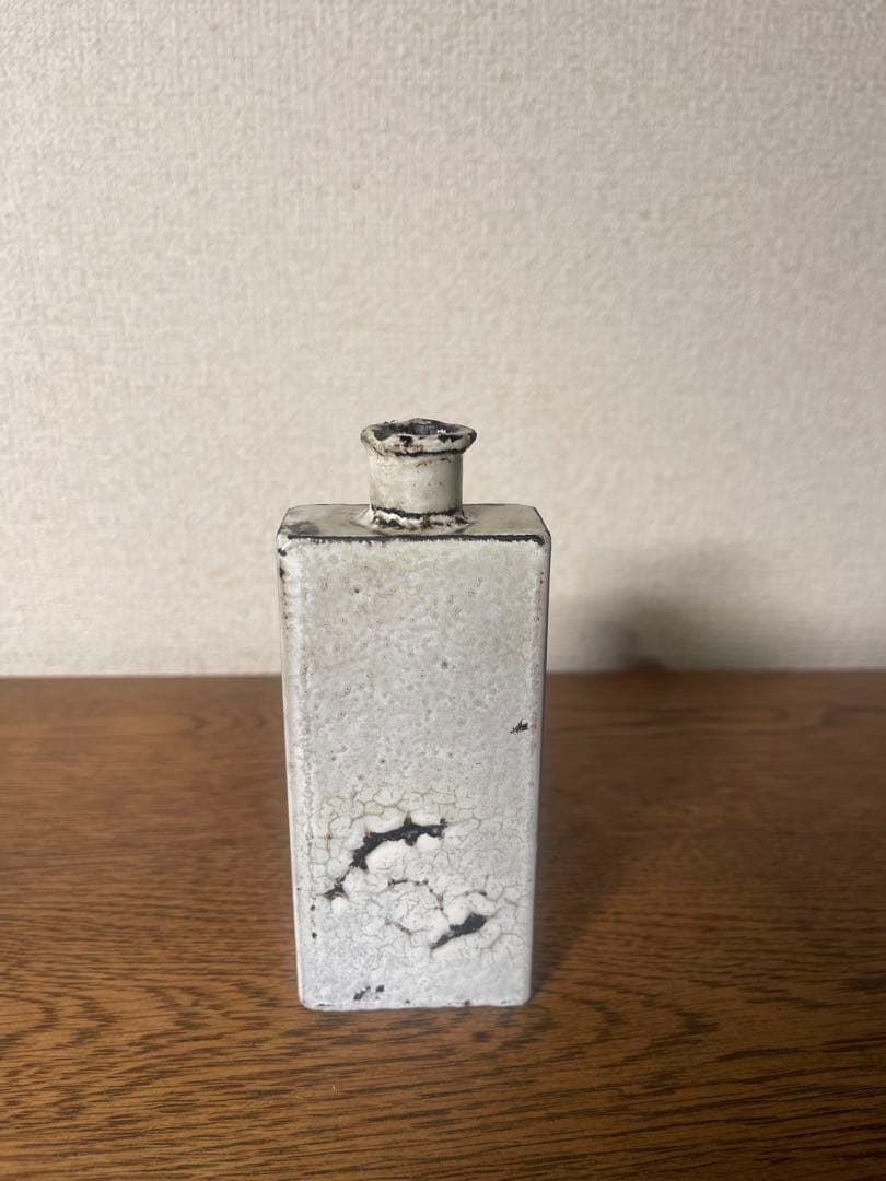 大山求　琺瑯花入