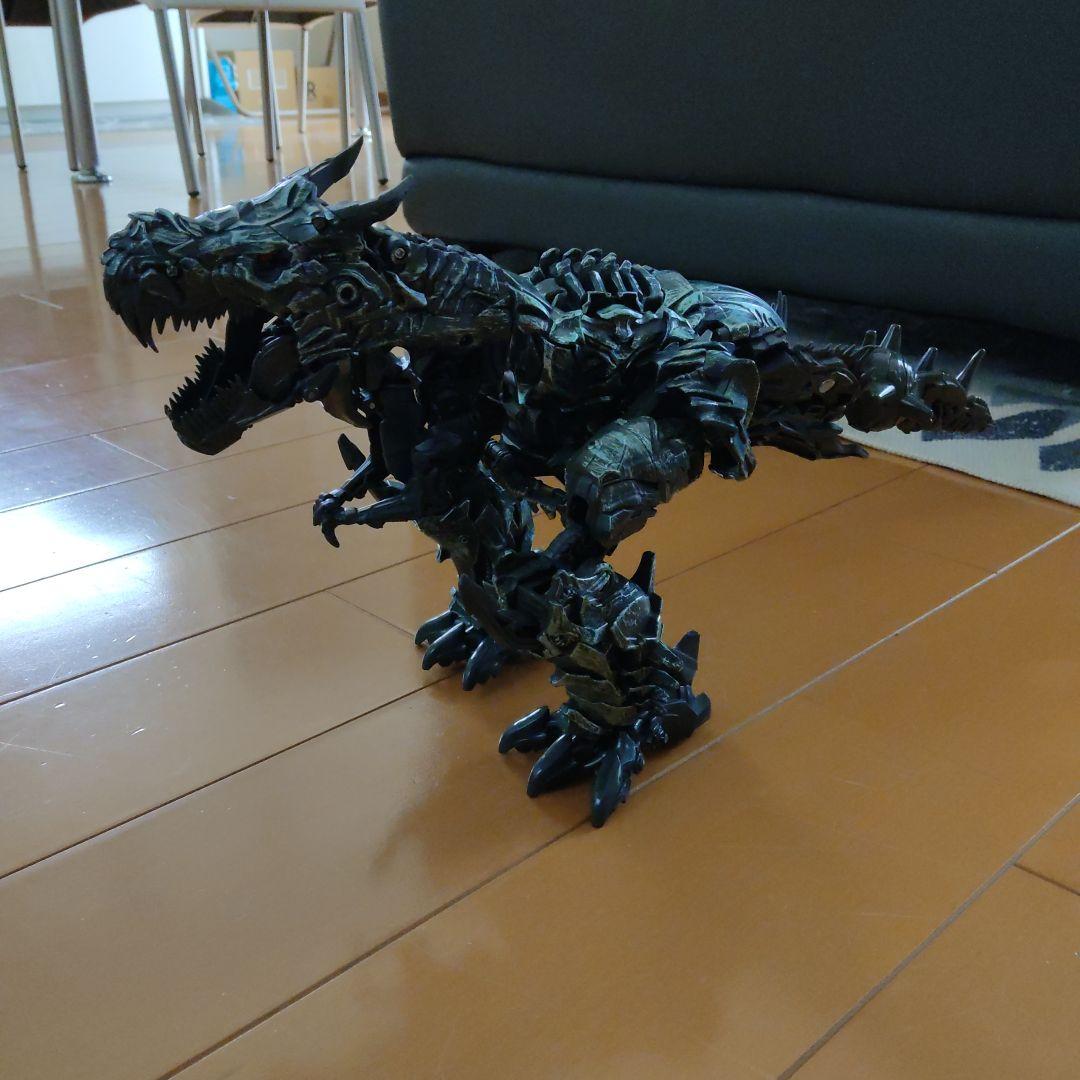 トランスフォーマー　グリムロック